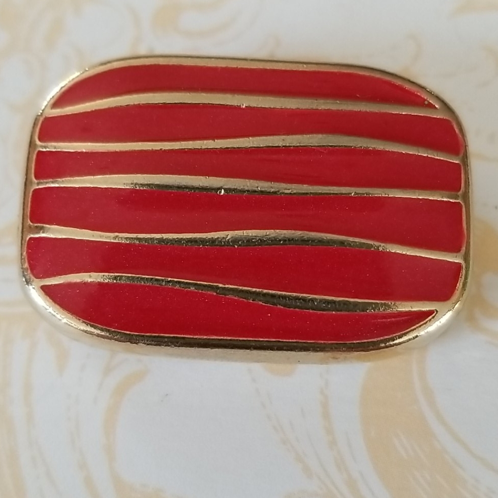 Vintage Red Enamel Gold Tone Brooch Pendant Pin - Picture 13 of 14